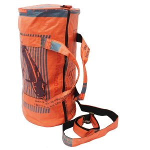Nachhaltige Reise- und Sporttasche aus recycelten Reissack in orange | Beadbags
