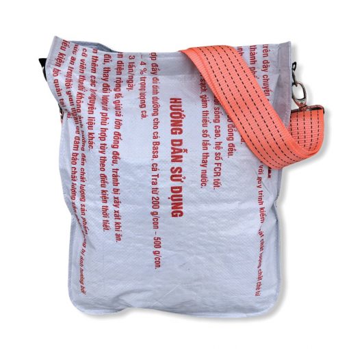 Einkaufstasche aus recycelten Reissack mit Schultergurt aus recycelten Spanngurten in weiß mit orange | Beadbags