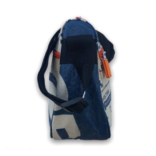 Beadbags Kleine Umhängetasche aus recycelten Zementsack CR9 Blau