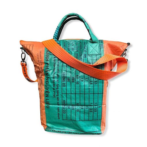 Upcycling Tampenjan Universaltaschen und Wäschesäcke aus recycltem Reissackmaterial und recycelten Spanngurten aus dem Hamburger Hafen TJ16S