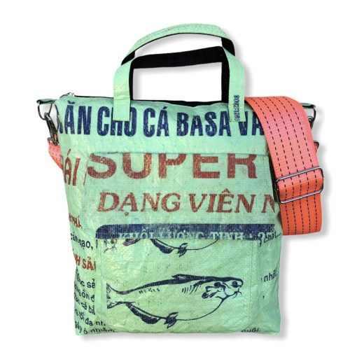 Beadbags Tragetasche aus recycelten Reissack mit Tampenjan Hochseegurt Ri2 vorne hellgrün