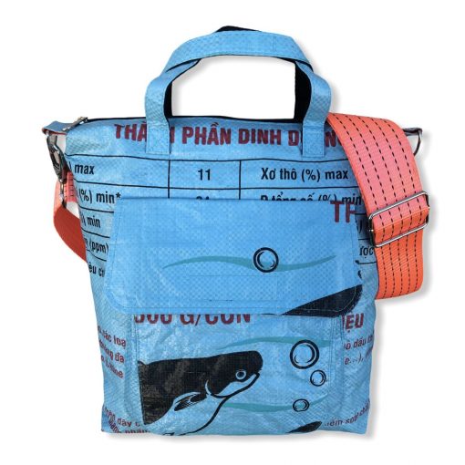 Beadbags Tragetasche aus recycelten Reissack mit Tampenjan Hochseegurt Ri2 vorne hellblau