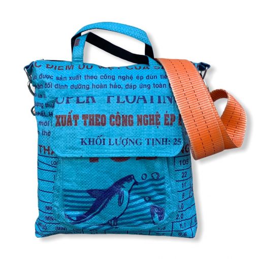 Beadbags Tragetasche aus recycelten Reissack mit Tampenjan Hochseegurt Ri2 vorne mittelblau