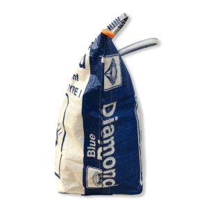 Wäschesack aus recycelten Zementsack mit Reißverschluss Ri9 in Blau von der Seite