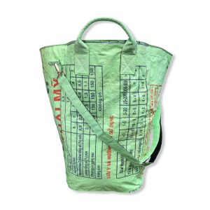 Wäschesack aus recycelten Reissack in Hellgrün von hinten