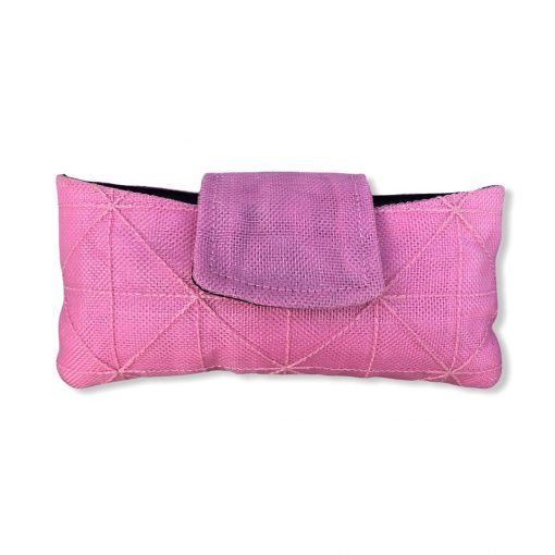 Innovatives Brillenetui aus reused Mosktionetz in pink | Beadbags