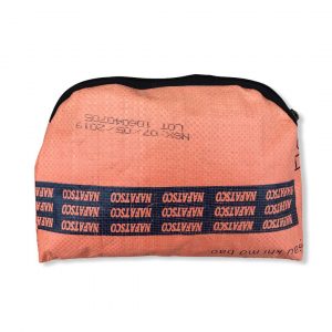 Kleine Kosmetiktasche aus recycelten Reissack in orange | Beadbags
