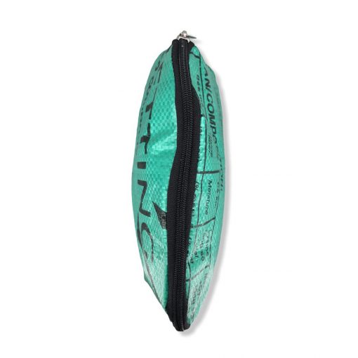 Kleine Kosmetiktasche aus recycelten Reissack in dunkelgrün | Beadbags