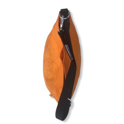 Beadbags Schultertasche aus reused Moskitonetz in orange | Beadbags