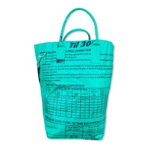 Strandtasche / Multifunktionstasche mit Tragegurt aus recycelten Reissack in dunkelgrün | Beadbags
