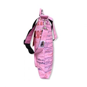 Tragetasche mit Schultergurt aus recycelten Reissack in rosa | Beadbags