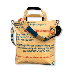 Tragetasche mit Schultergurt aus recycelten Reissack in gelb | Beadbags