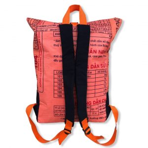 Life Backpack Rucksack aus recycelten Reissack in orange | Beadbags