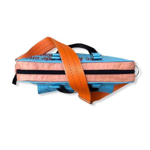 Tragetasche Twin Pockets aus recycelten Reissack mit Hochsee Schultergurt in hellblau orange mit orange | Beadbags