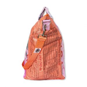 Multifunktionale Wäschesäcke aus recycelten Reissack farbenfroh von Beadbags | Beadbags