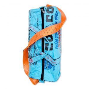 Nachhaltige Reise- und Sporttasche aus recycelten Reissack mit Hochseehafengurt in blau mit orange | Beadbags