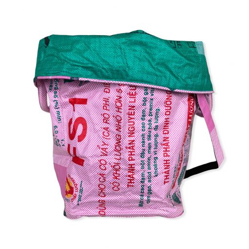 Beadbags Multifunktionaler Wäschesack recycelter Reissack Ri8.1 rosa kariert 4 vorne gekrempelt