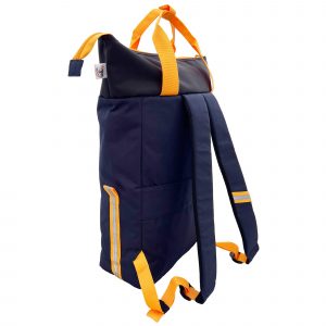 Beadbags Oceanbound nachhaltiger 2 in 1 Rucksack seitlich hinten dunkelblau