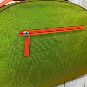 Beadbags Sporttasche aus recycelten Moskitonetz Net8TJ in hellgrün nahaufnahme hinter