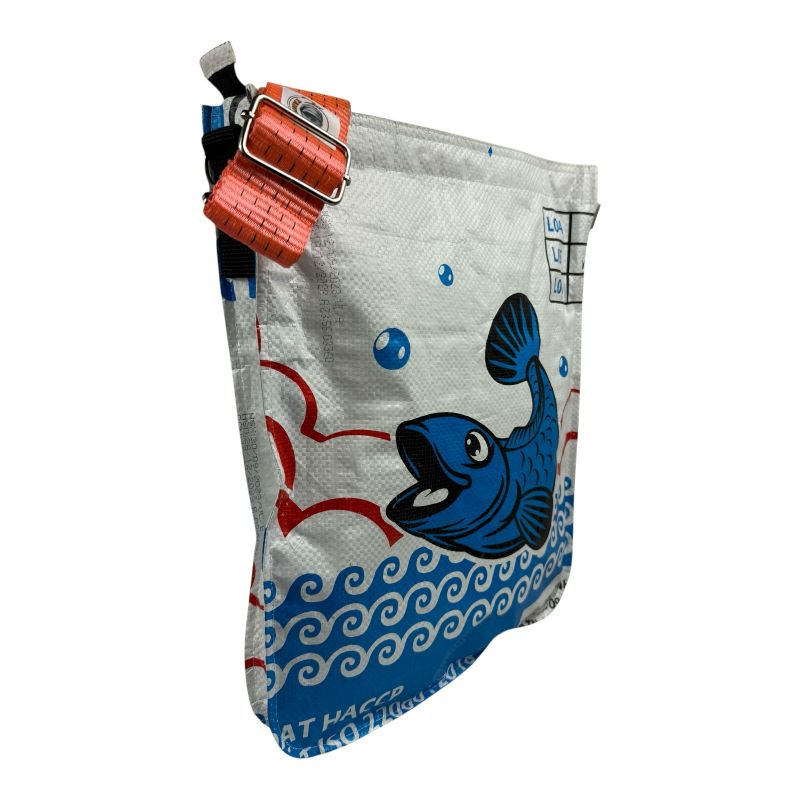 Beadbags TJ77 weiß mit blauen Fisch seitliche ansicht