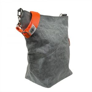 Beadbags Umhängetasche aus recyceltem Moskitonetz