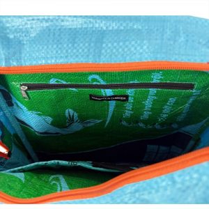 Stylischer & fair produzierter Rucksack mit 17,5 L Volumen – ideal für Schule, Uni & Alltag.