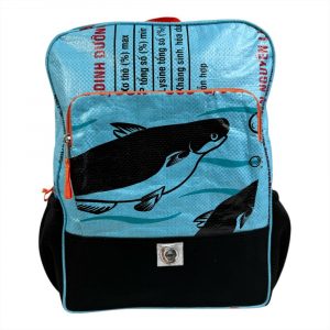 Stylischer & fair produzierter Rucksack mit 17,5 L Volumen – ideal für Schule, Uni & Alltag.