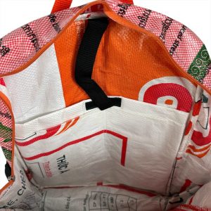 Stylischer & fair produzierter Rucksack mit 17,5 L Volumen – ideal für Schule, Uni & Alltag.