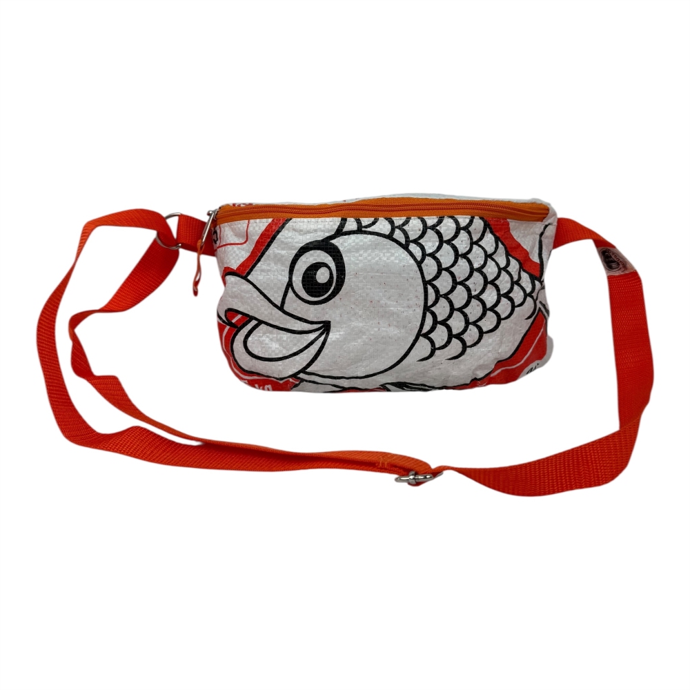 Stylische Crossbag zum Crossover-Tragen – kompaktes Design, 0,7 L Volumen, viele Fächer & sicherer Deckelverschluss.