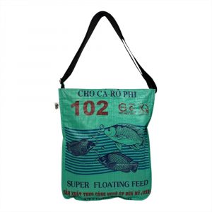 Beadbags Umhängetasche in mittelgrün hängend