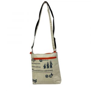 Nachhaltige Umhängetasche aus recyceltem Zementsack