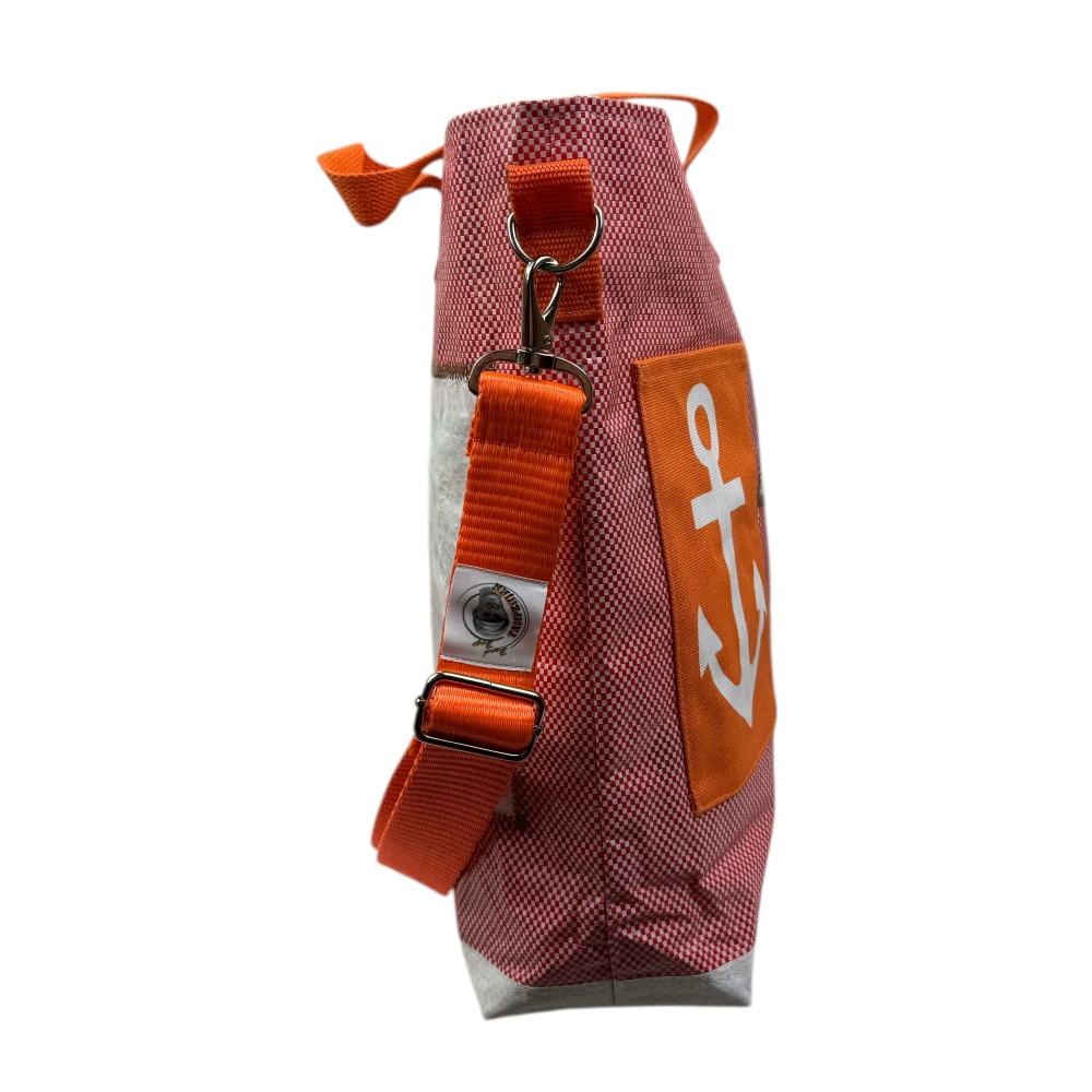 Sailing Bag – nachhaltige Upcycling Tasche aus Fischfuttersäcken