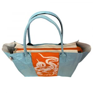 Beadbags Maritimer Shopperbag mit Seepferdchen-Print – handgemacht, nachhaltig und aus recyceltem Material. Perfekt für Stadt, Strand und Alltag.