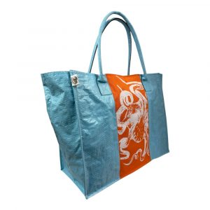 Beadbags Maritimer Shopperbag mit Seepferdchen-Print – handgemacht, nachhaltig und aus recyceltem Material. Perfekt für Stadt, Strand und Alltag.