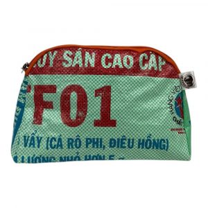 Nachhaltige Kosmetiktasche aus recyceltem Reissackmaterial – robust, wasserabweisend und handgemacht. Stilvolles Unikat mit Reißverschluss in orange – perfekt für Reise und Alltag.