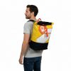 Anker Rucksack Beadbags Upcycling Premium nachhaltig Mann getragen Anker gelb weiss