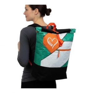 anker rucksack beadbags premium upcycling love weiss grün frau