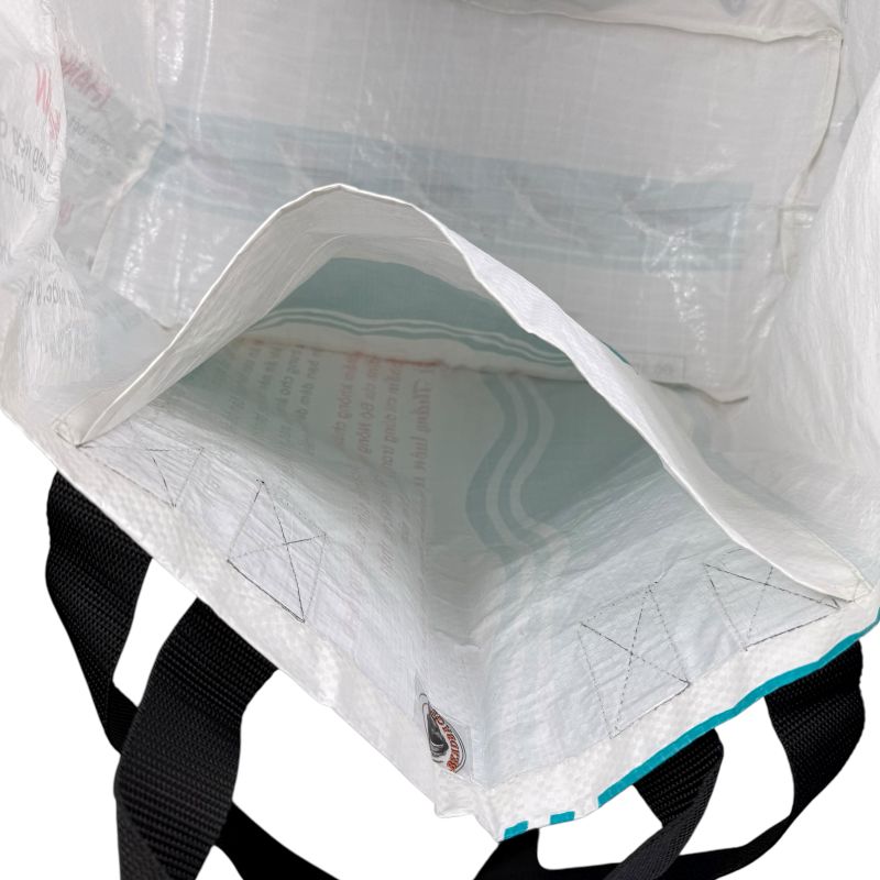 Beadbags Große Multifunktionstasche aus recycelten Reissack Ri42 weiß Fische – Bild 4